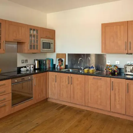 Daire 2 Bedroom City Centre Penthouse
